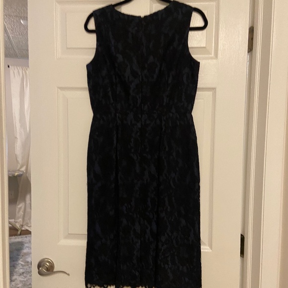 Lovely Navy Silk Black Lace Brooks Brothers Sleeveless Sheath Dress Size 6 - Picture 15 of 15
